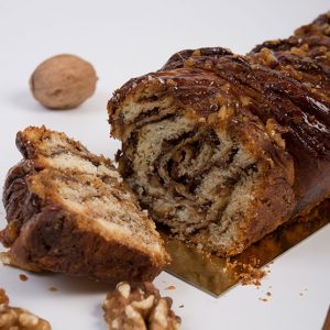 עוגת שמרים נוגט אגוזים